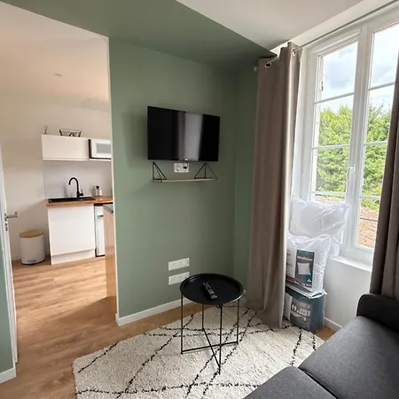 Le Nid Avec Cour Paratagee Apartment