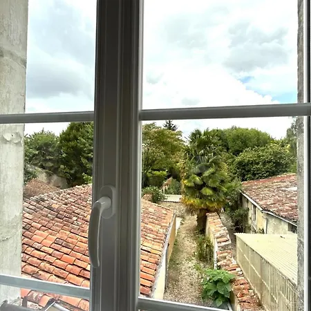 Le Nid Avec Cour Paratagee
