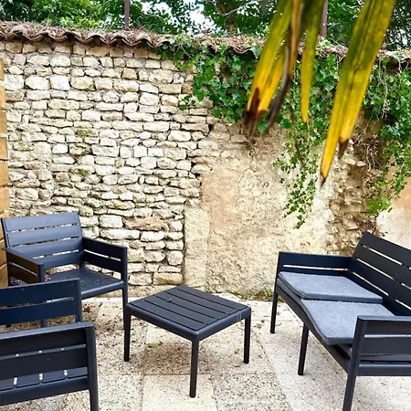 Appartement Le Nid Avec Cour Paratagee *